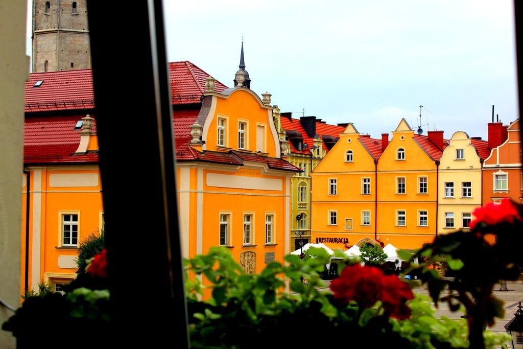 Apartamenty Przy Ratuszu Boleslawiec  Bagian luar foto